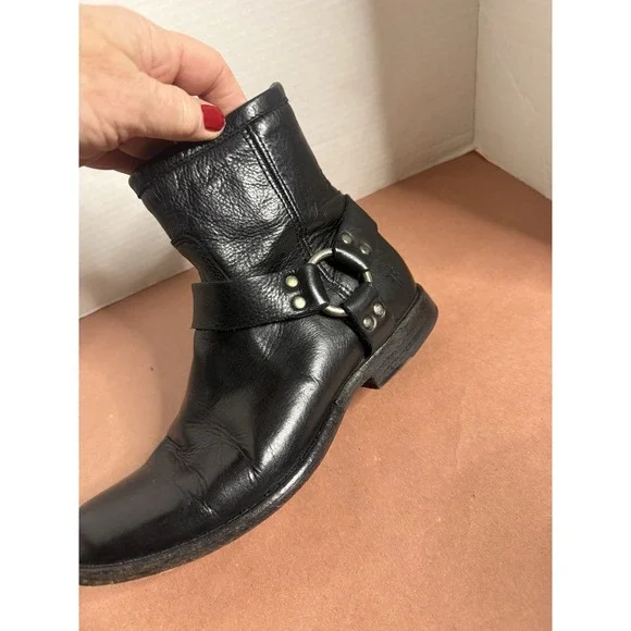 FRYE PHILLIP BLACK Leather Harness Back Zip Short Boots 6.5 Biker Boho Chic moto - Picture 13 of 16